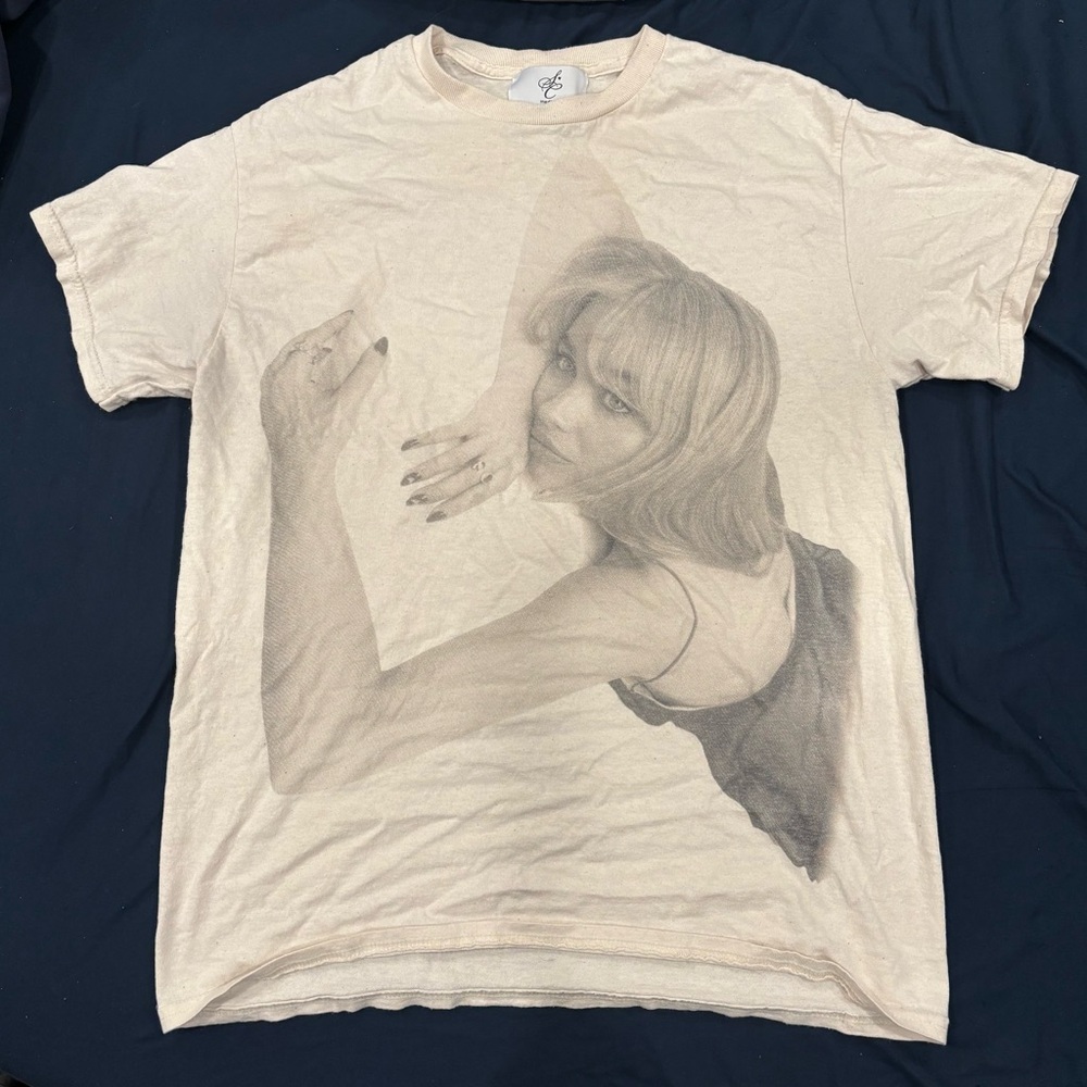 Sabrina Carpenter Emails I Can’t Send Tour Cream T-Shirt